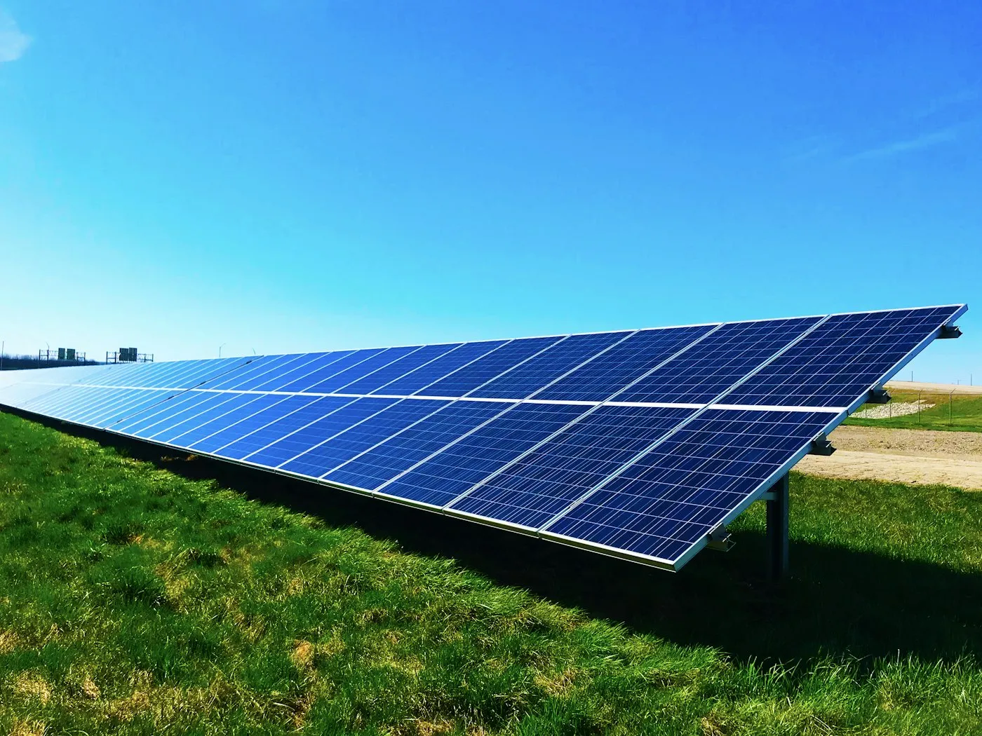 Panneaux solaires au sol